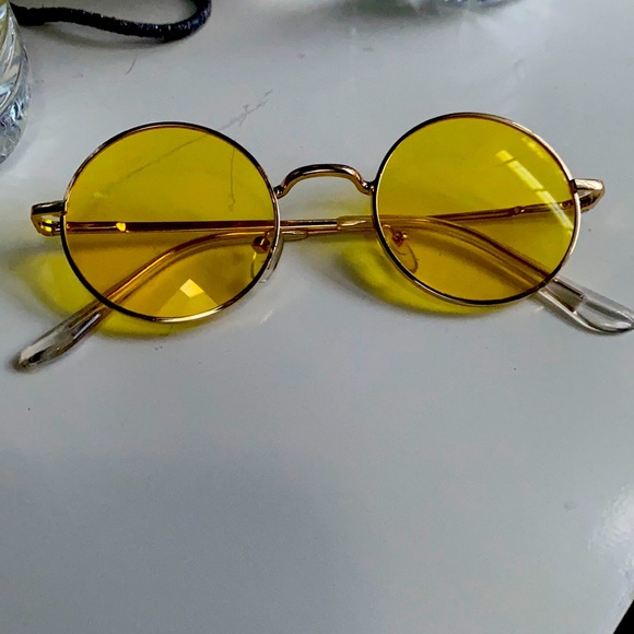 Yellow round glasses - Picture 1 of 1